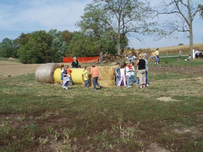 053haybales.jpg